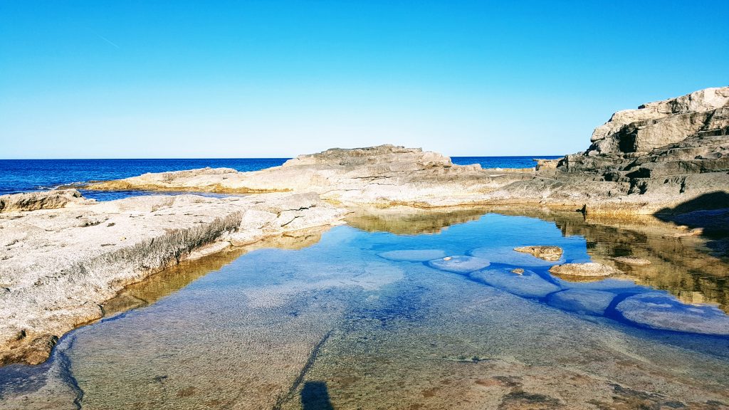 Kesä on korkattu, Daħlet Qorrot Bay