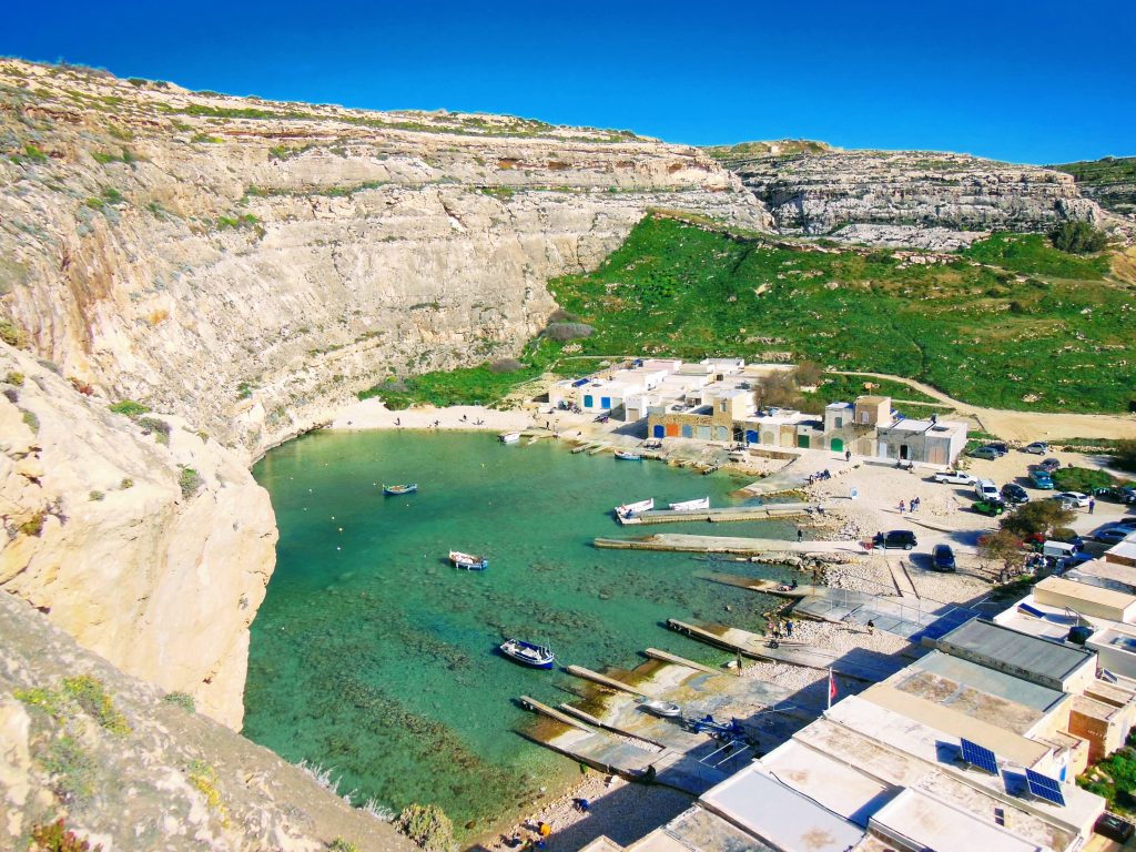 Gozon pisin patikointireitti: Wied Il-Mielaħ - Kerċem
 Inland Sea