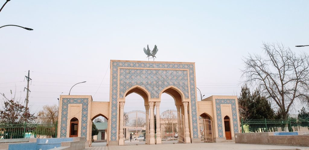 Uzbekistanin ensimmäinen yllätys - puisto