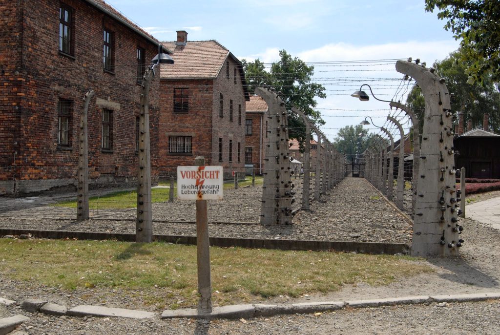 3 x blogihaaste matkabloggaajille - 
 Auschwitz-Birkenau