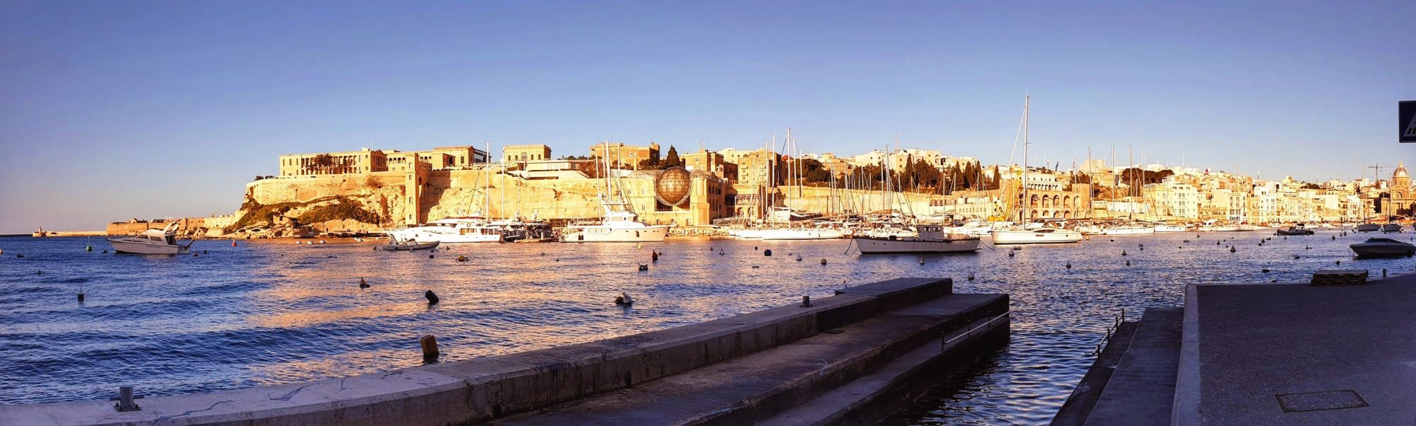 Maltan pieniä kaupunkeja banner